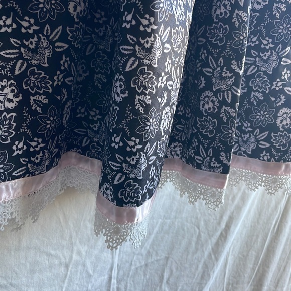 Classic the Fashion Design Everyday-Fancy Dress - Picture 2 of 8